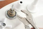 how to fix a leaking faucet